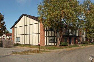 Devonshire Apartments - Louisville, KY | Apartment Finder