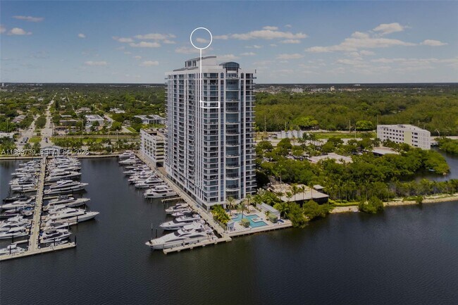 Building Photo - 17301 Biscayne Blvd