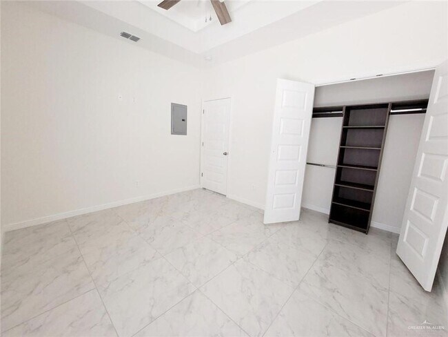 Building Photo - 1809 Cari Nicole Ave