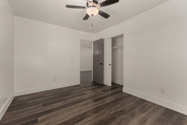 Building Photo - Modern 3-Bed, 2-Bath Home in Downtown Phoenix with Private Yard & Fire Pit