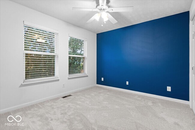 Building Photo - 2405 N Park Ave