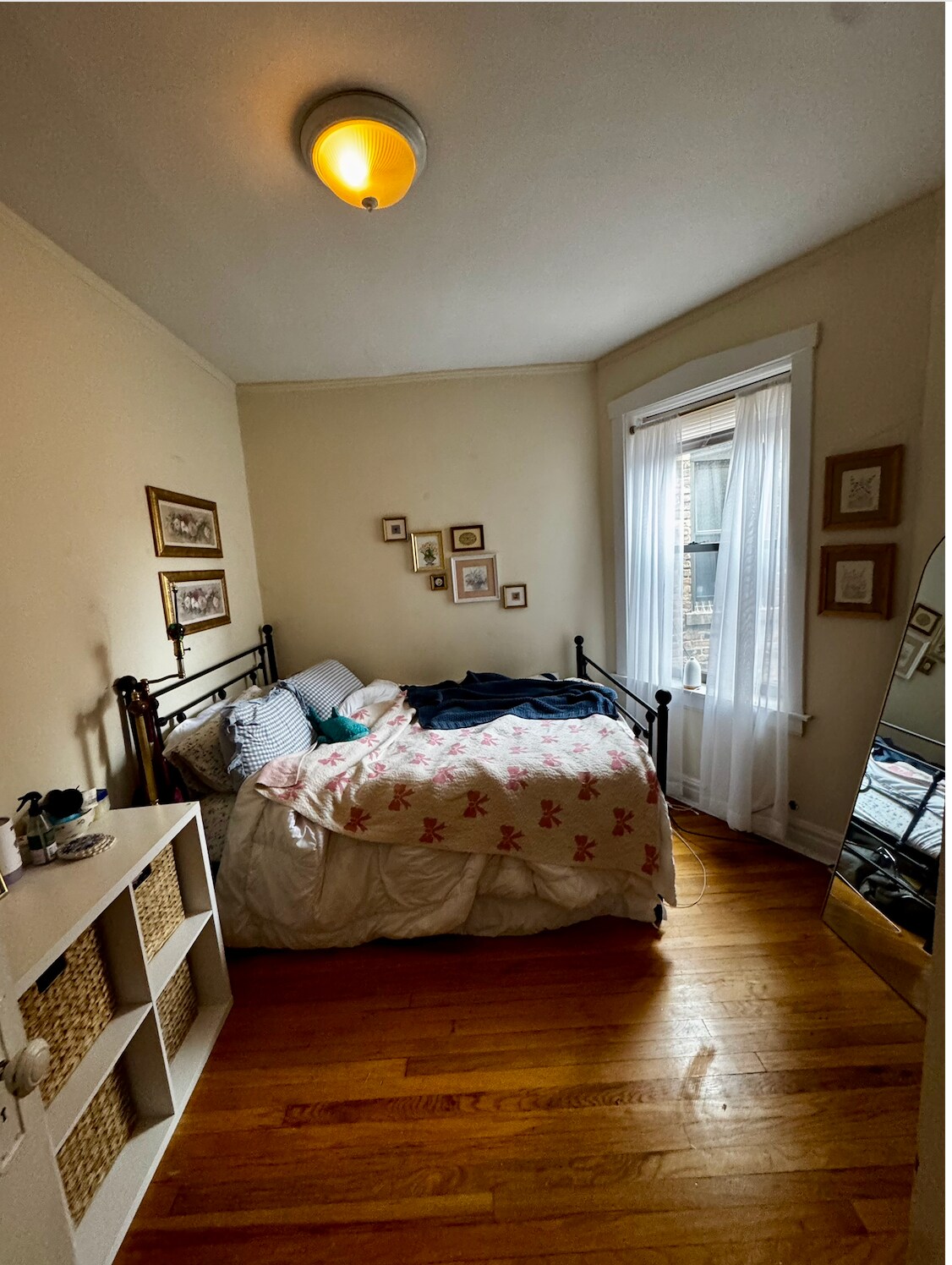 Building Photo - 1953 W Winnemac Ave