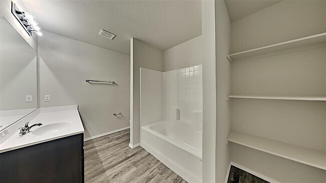 Building Photo - 4328 Umbria Rd