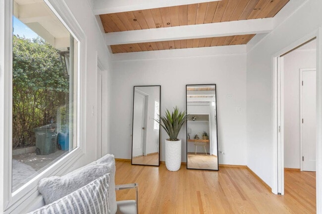 Building Photo - 1683 Toledo Ct