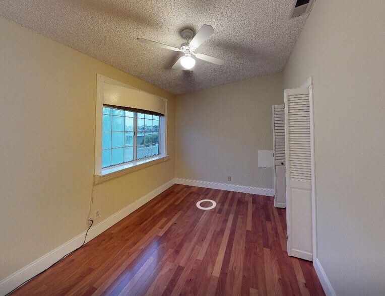 Building Photo - 1639 Carlson Ln