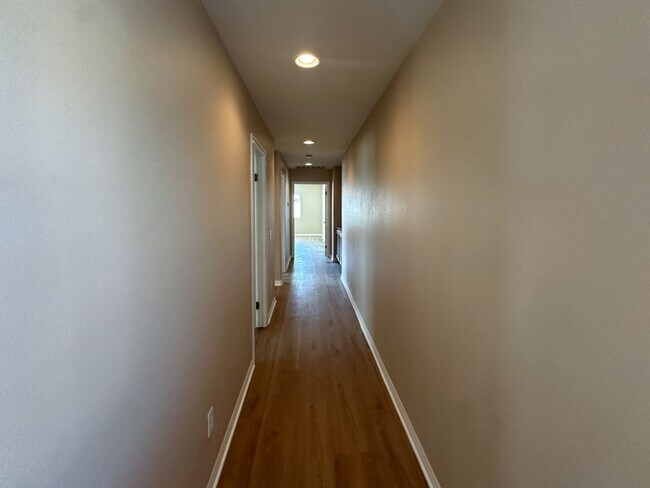 Building Photo - Available now! Beautiful 4 Bedroom Home for Rent in WOLF CREEK community of South Temecula!