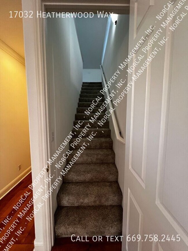 Building Photo - 17032 Heatherwood Way