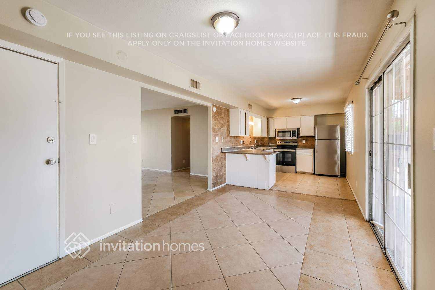 Building Photo - 3152 N 64th Dr