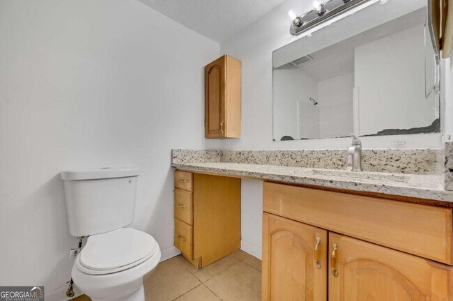 Building Photo - 1903 Whitehall Forest Ct SE