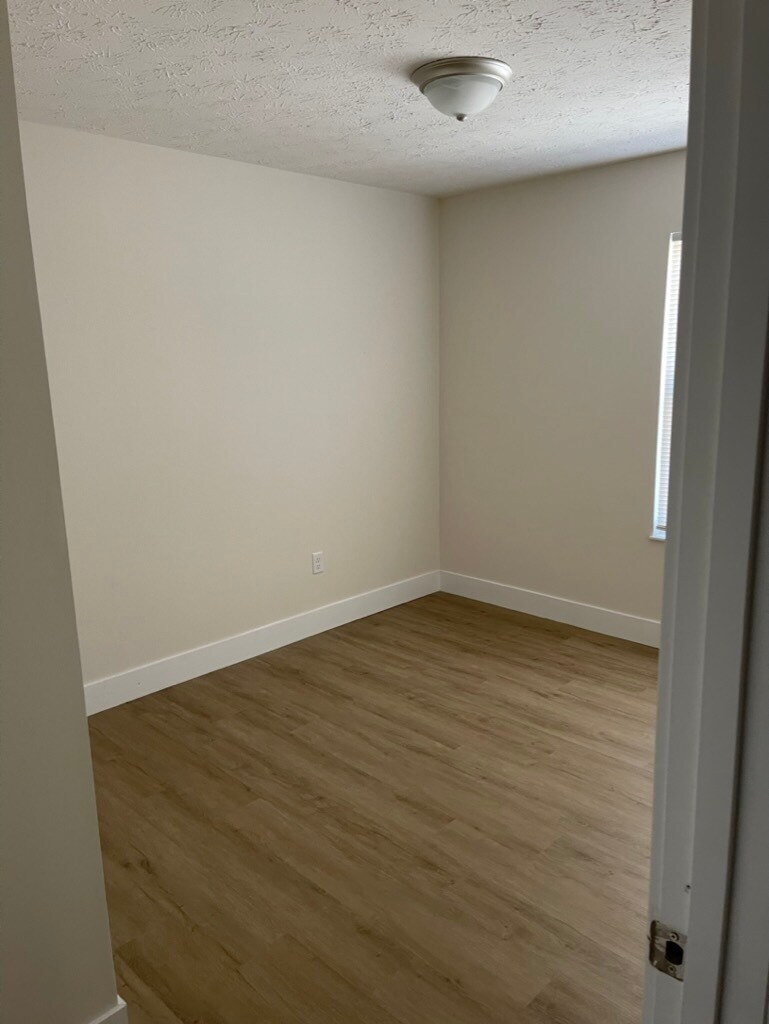 Building Photo - 4231 Otter Creek Dr