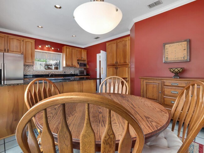 Building Photo - 4012 Dutchess Ct