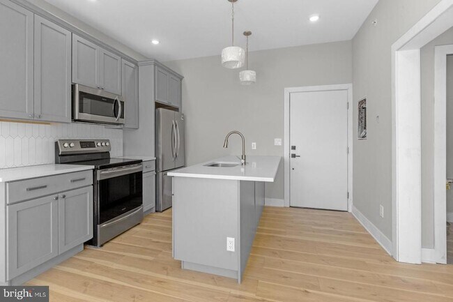 Building Photo - 1935 N 2nd St