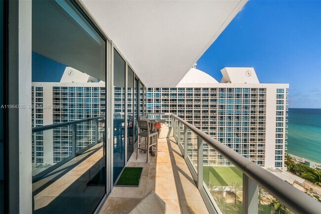 Building Photo - 6799 Collins Ave