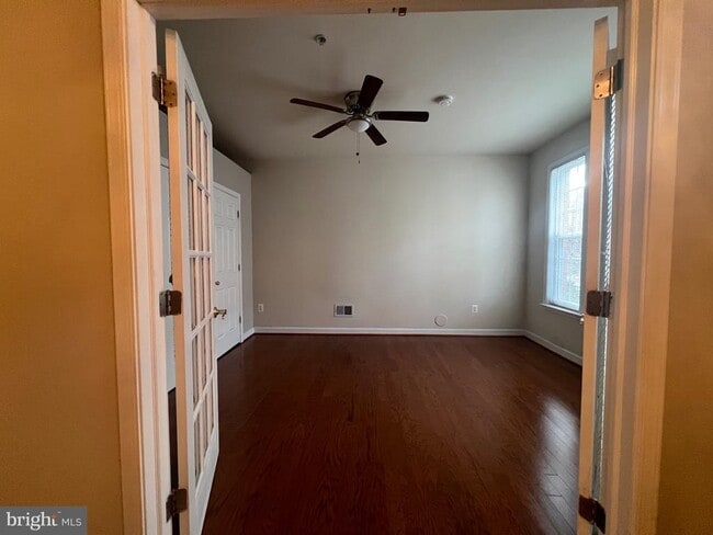 Building Photo - 604 Ridgemont Ave