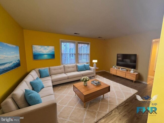 Building Photo - 3812 W St SE