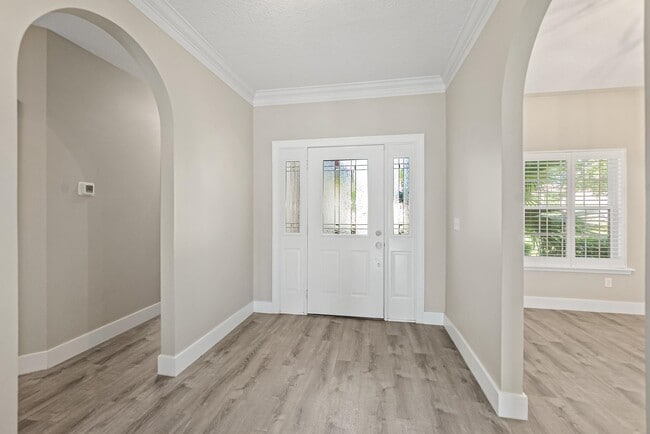 Building Photo - 113 Sea Garden Ct