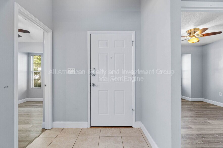 Building Photo - 110 Parkwood Dr