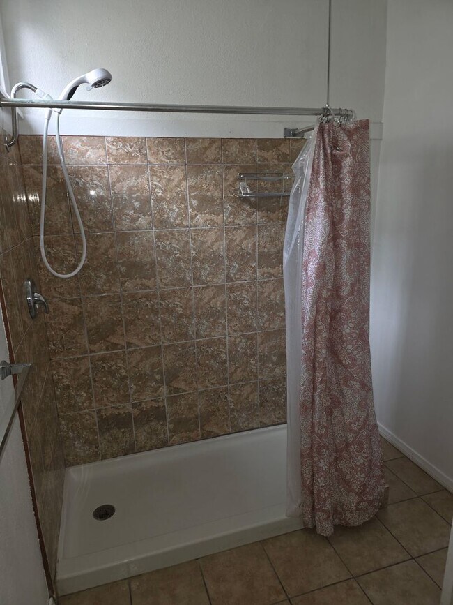 Building Photo - Fourth Street