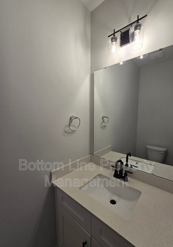 Building Photo - 111 Viburnum Rd