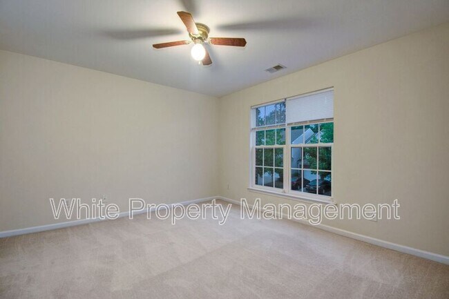 Building Photo - 10146 Blakeney Preserve Dr