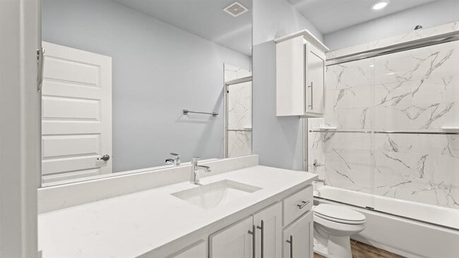 Building Photo - 213 Olde Ml Ct