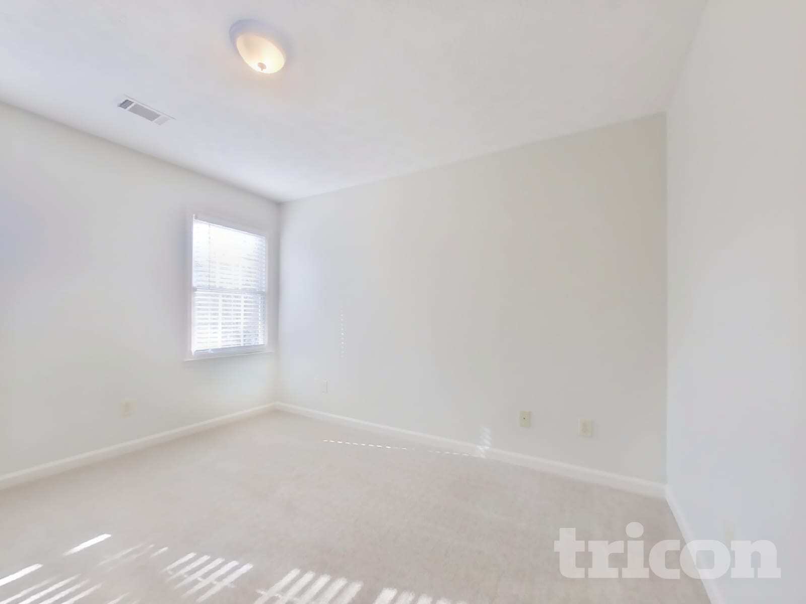 Building Photo - 117 Jay Wood Dr