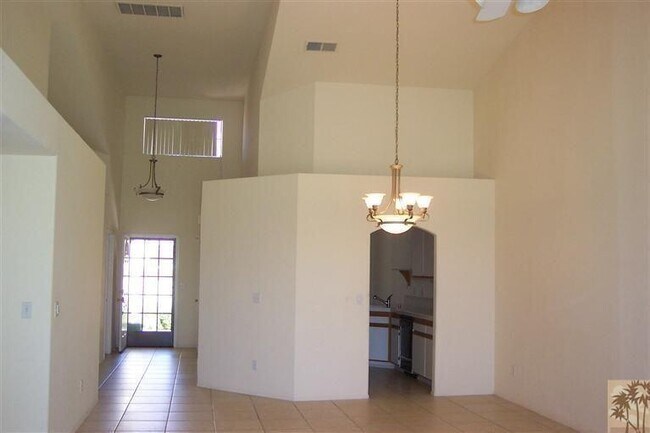 Building Photo - 42593 Liolios Dr