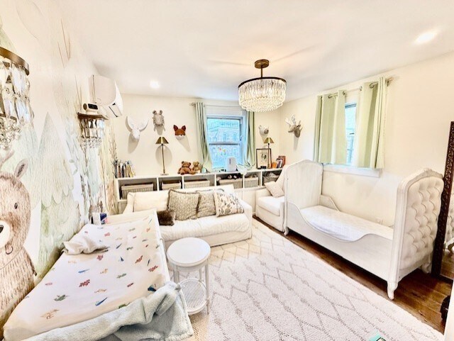 Building Photo - 480 Commercial St