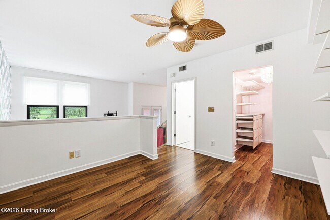 Building Photo - 2745 Grinstead Dr