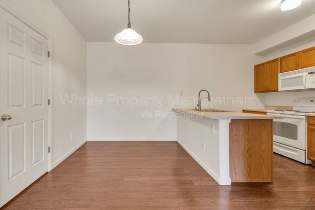 Building Photo - 5340 Raritan St