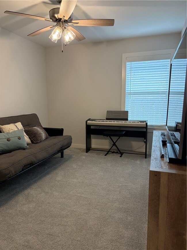 Building Photo - 2739 S Angels Rd