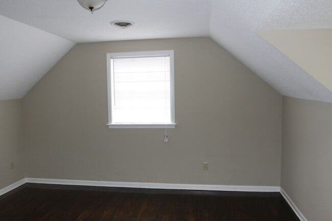 Building Photo - 3017 Domar St