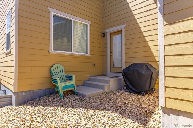 Building Photo - Charming 3 bedroom, 3 bathroom home in The...