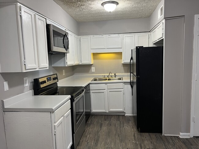 Building Photo - 2629 Evans Mill Dr