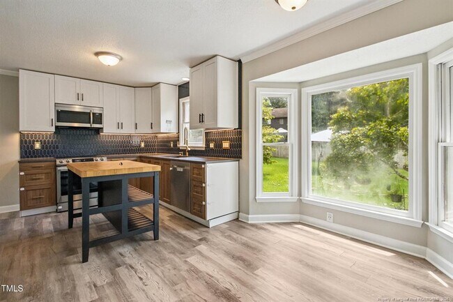 Building Photo - 7713 Charring Cross Ln