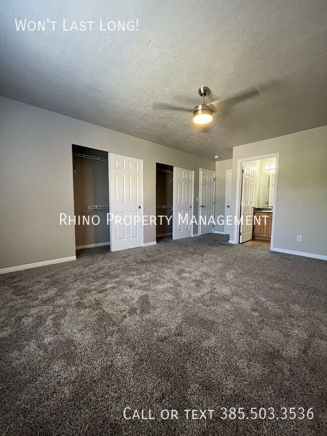 Building Photo - 2343 Adelaide Dr