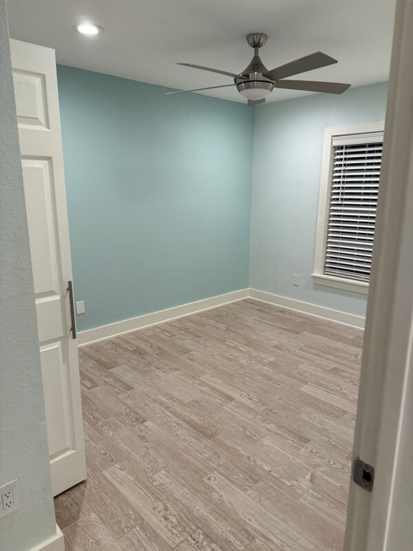 Building Photo - 1307 Lighthouse Rd