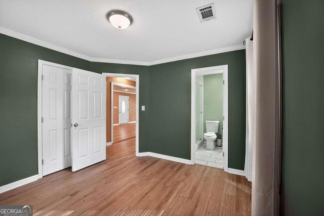 Building Photo - 871 Hargis St SE