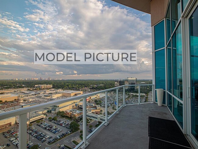 Building Photo - 945 N Gessner Rd