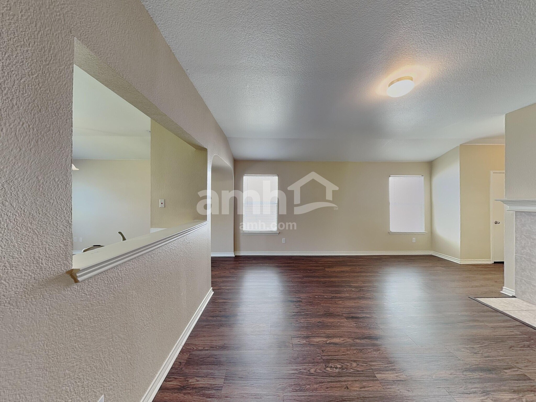 Building Photo - 820 Bee Creek Ln