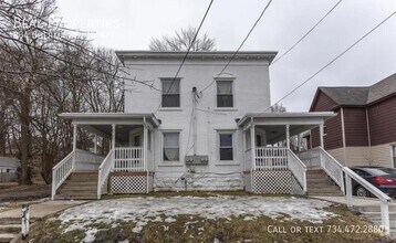 Building Photo - 834 Sherman St SE