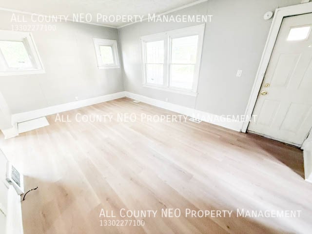 Building Photo - 380 Noble Ave