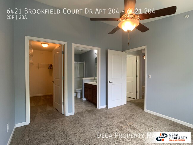 Building Photo - 2 Bedroom Condo