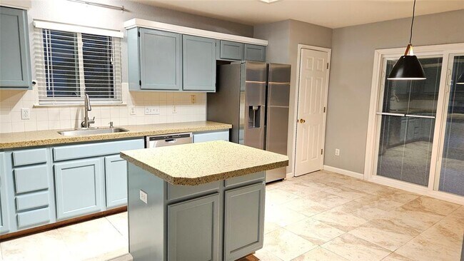 Building Photo - 17237 Tobermory Dr
