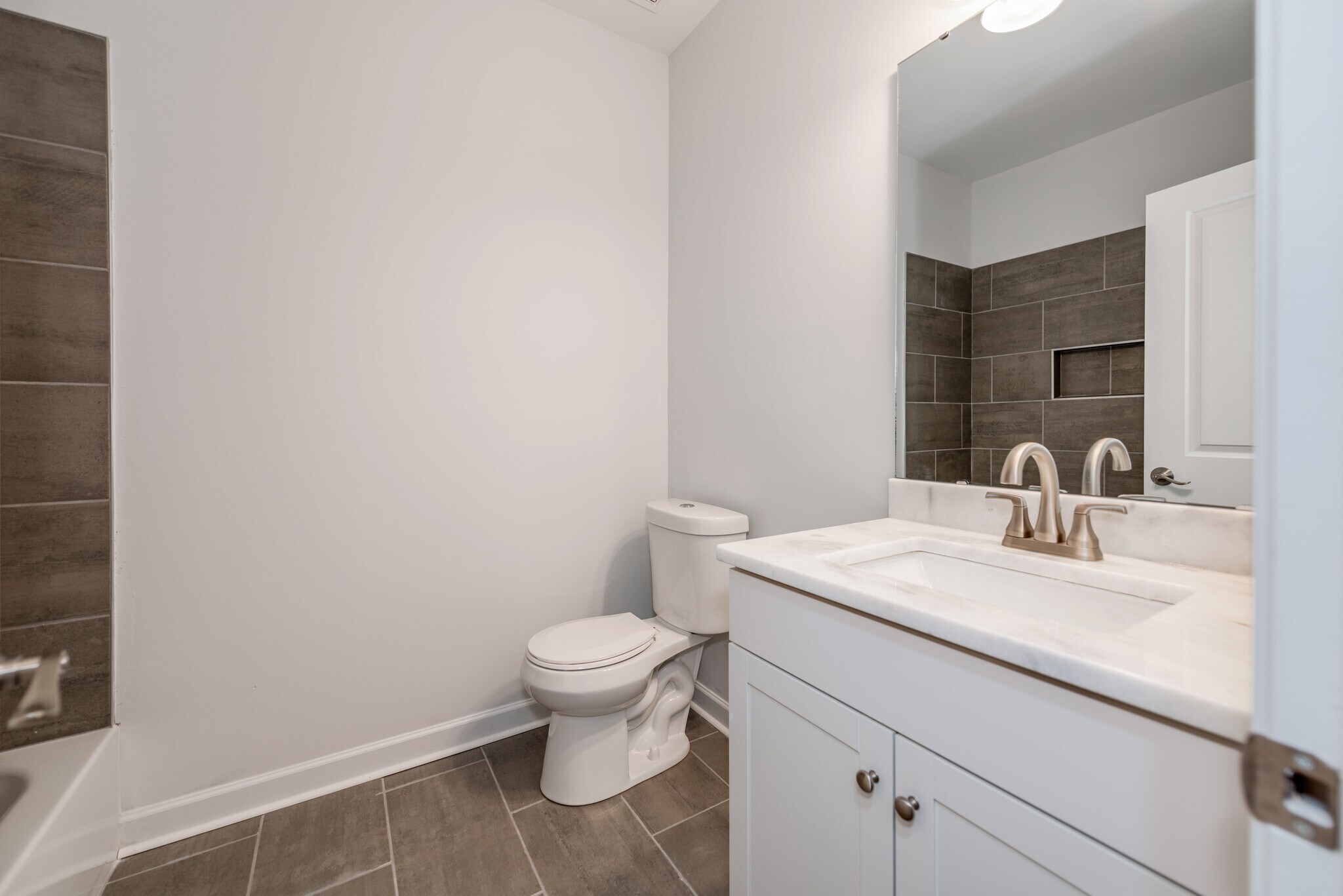 Building Photo - 910 N Ransom St