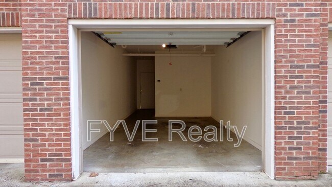 Building Photo - 6820 Hwy 70 S