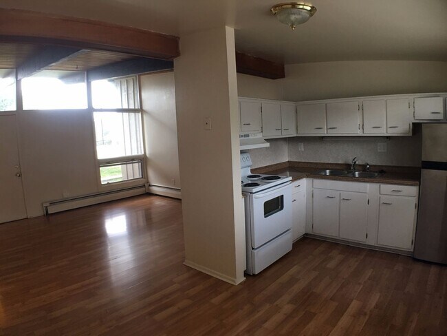 Interior Photo - Seven Thirty, LLC (735)