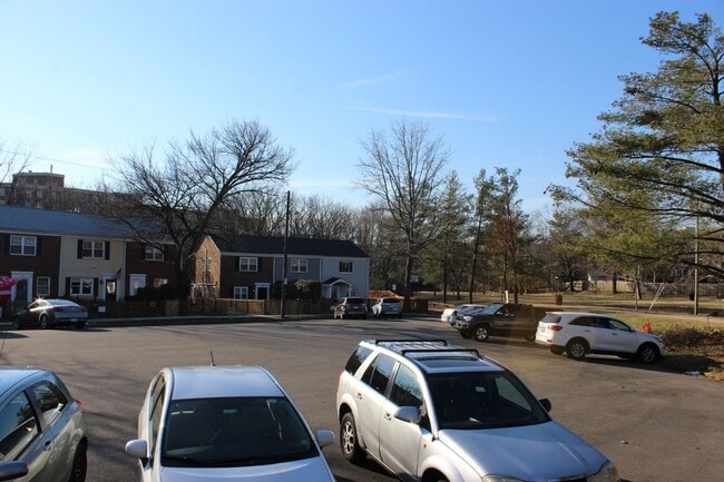 Building Photo - 22 Mt Vernon Ave