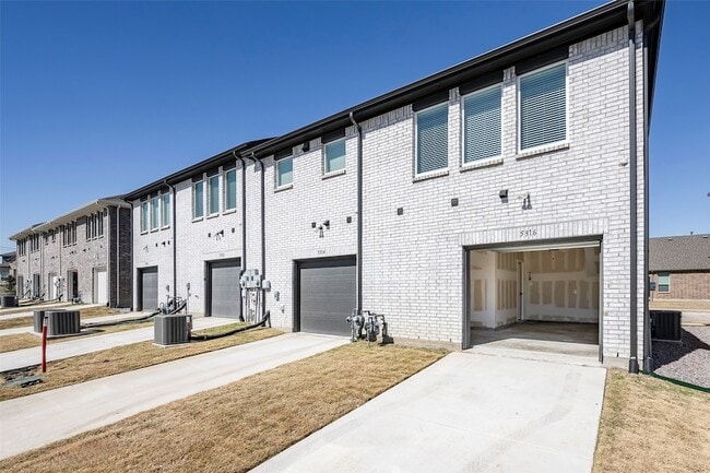 Building Photo - 5316 Cornerstone St