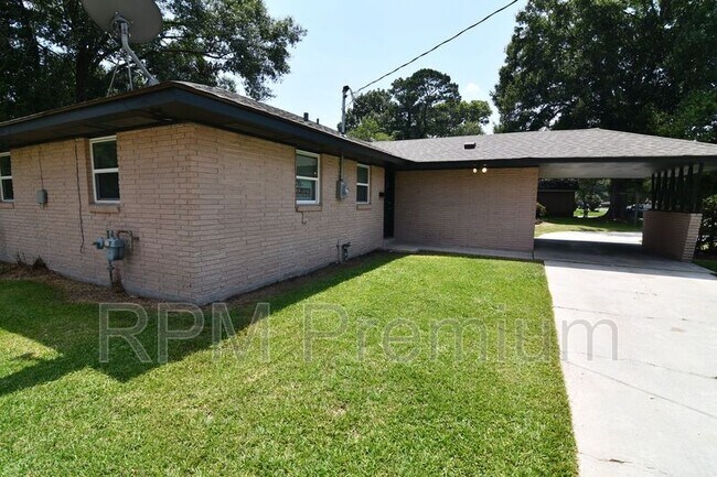 Building Photo - 3454 Harrison St